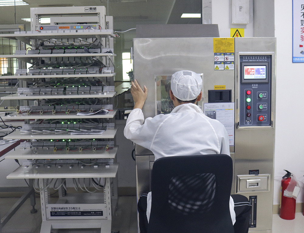 高分子材料储能底板。